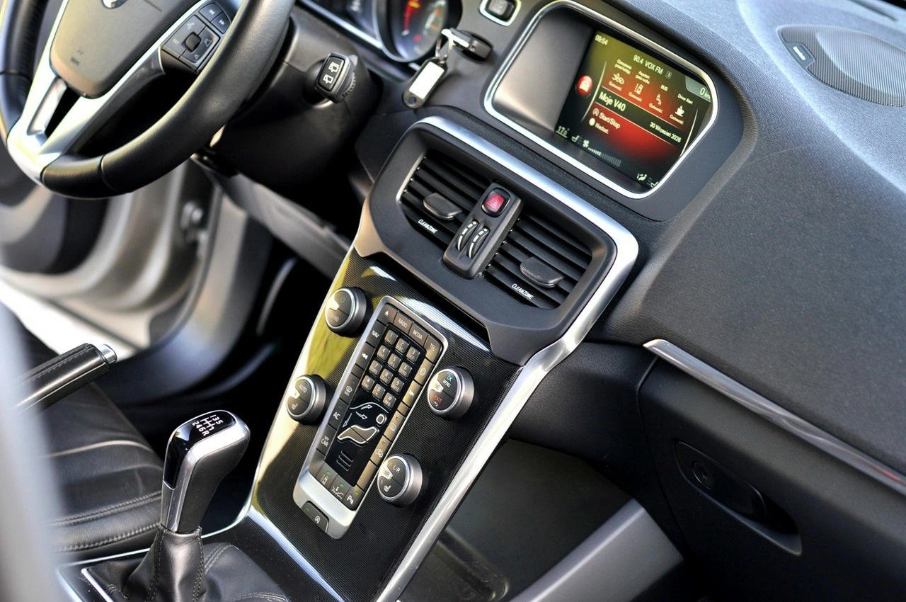 Volvo V40 - Zdjęcie 14