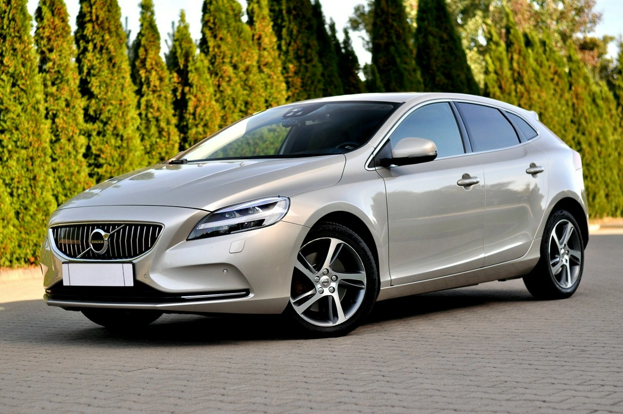 Volvo V40 - Zdjęcie 1