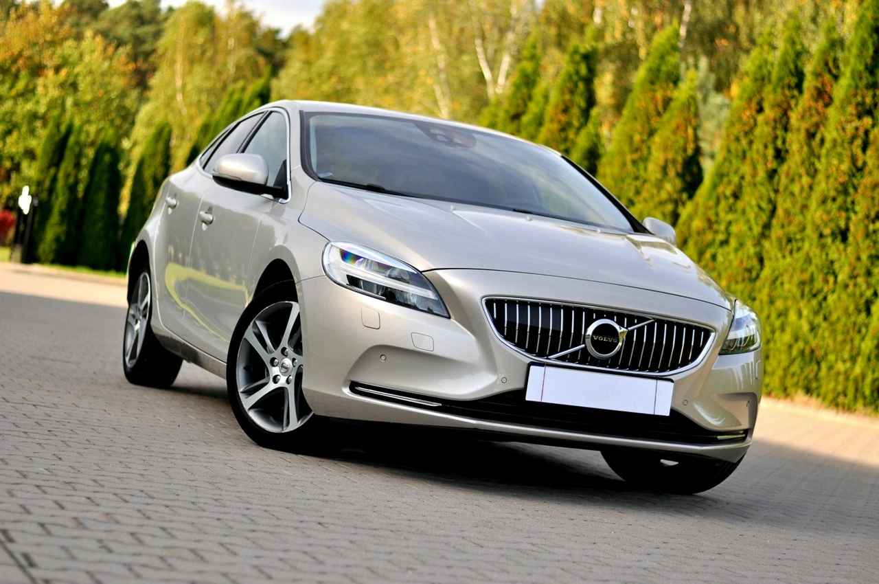Volvo V40 - Zdjęcie 2