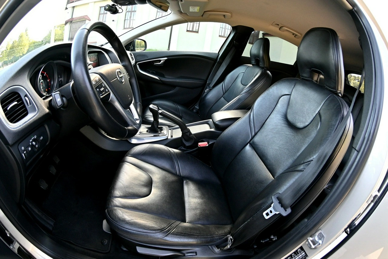 Volvo V40 - Zdjęcie 6