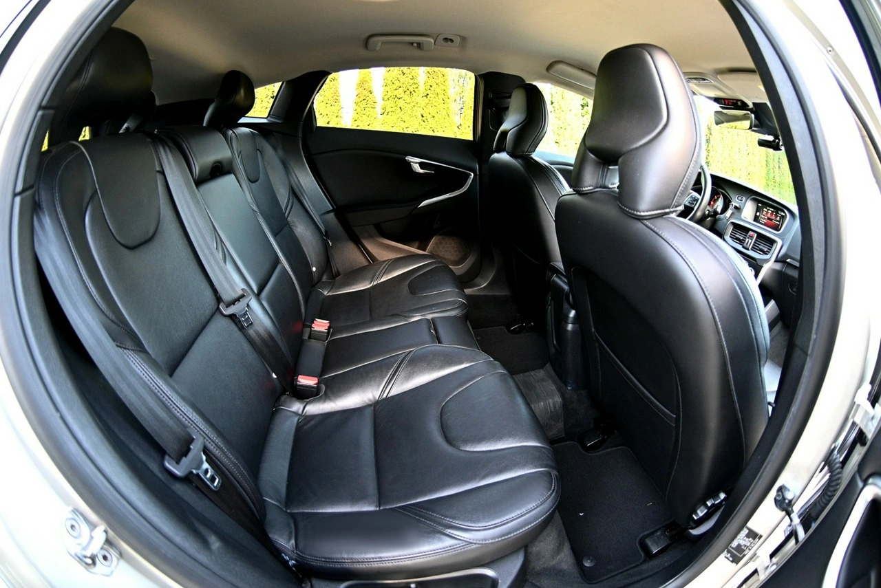 Volvo V40 - Zdjęcie 8