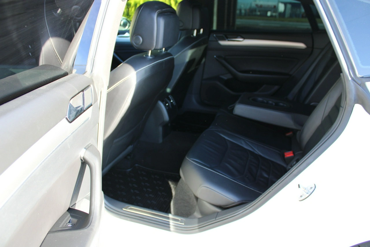 Volkswagen Arteon - Zdjęcie 25