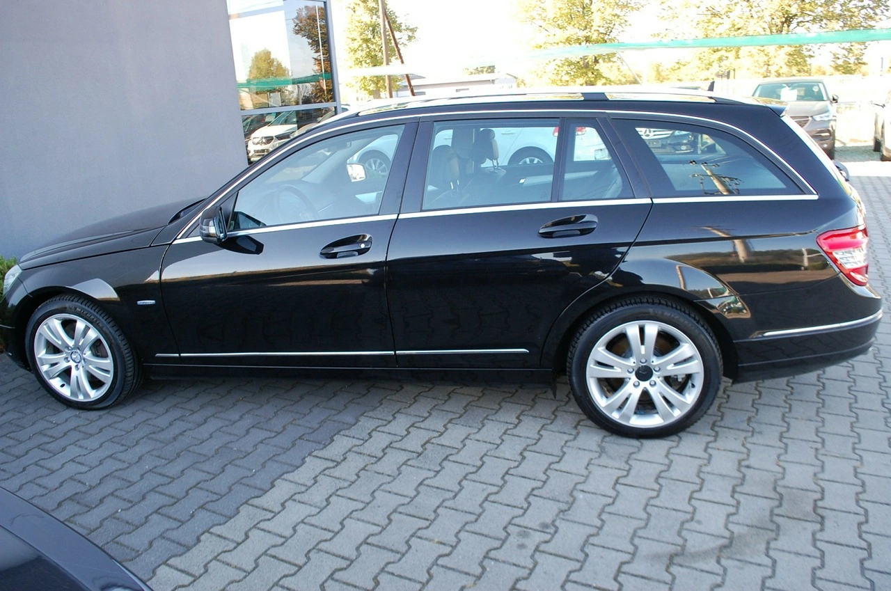 Mercedes C 350 - Zdjęcie 14