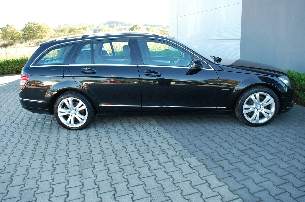 Mercedes C 350 - Zdjęcie 16