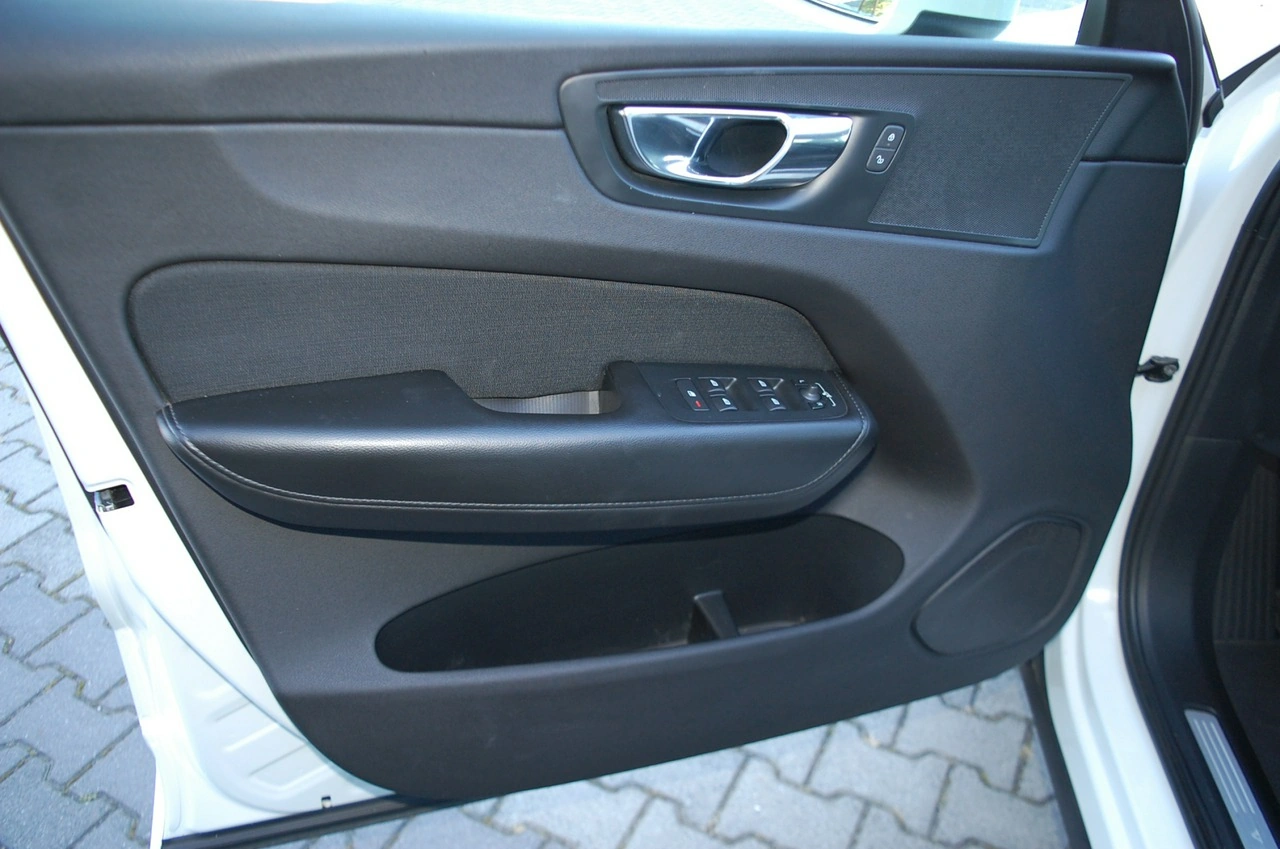 Volvo XC 60 - Zdjęcie 37