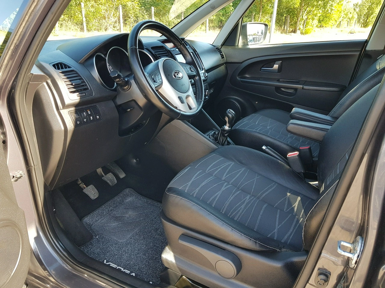 Kia Venga - Zdjęcie 9