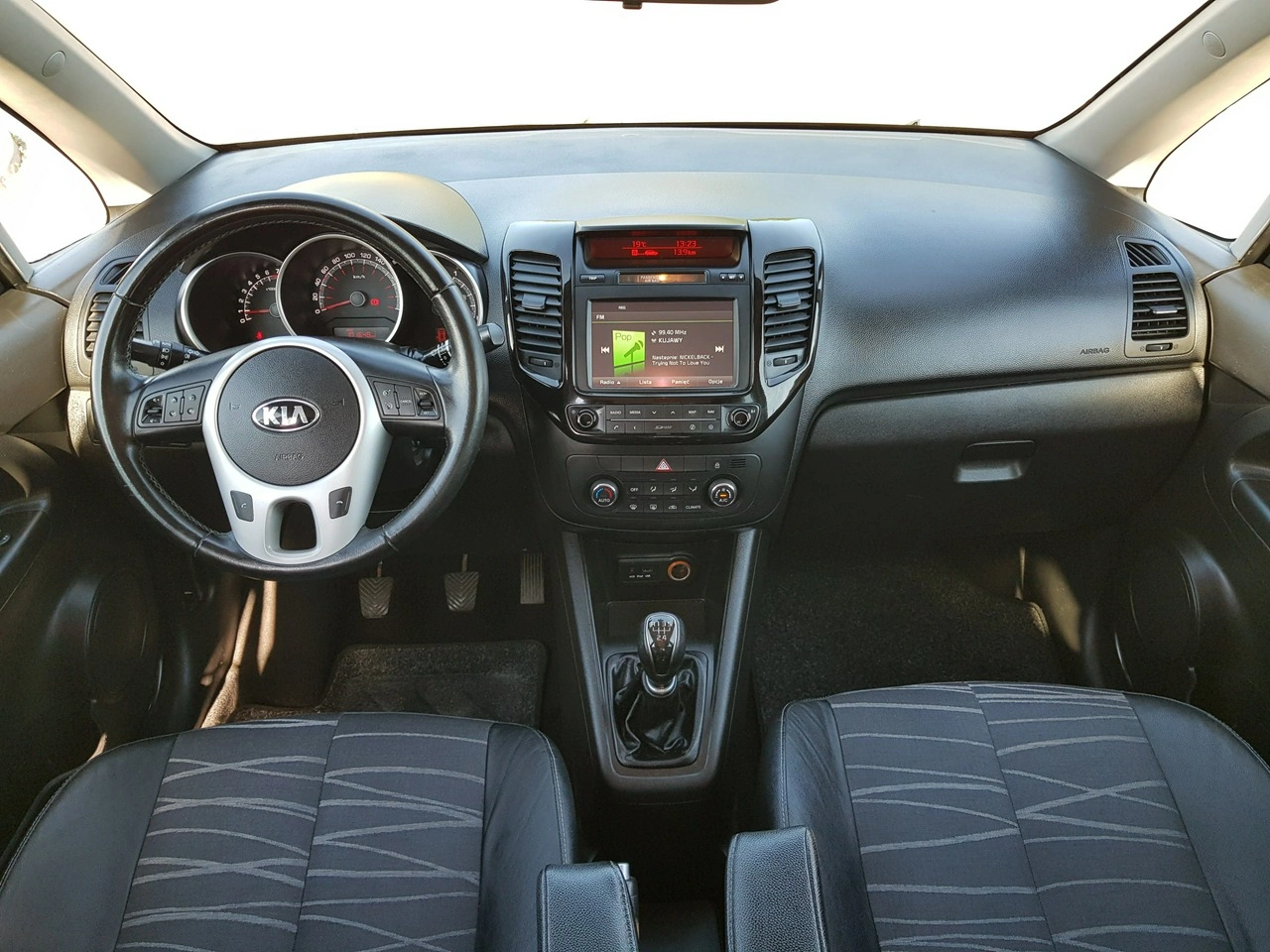 Kia Venga - Zdjęcie 11