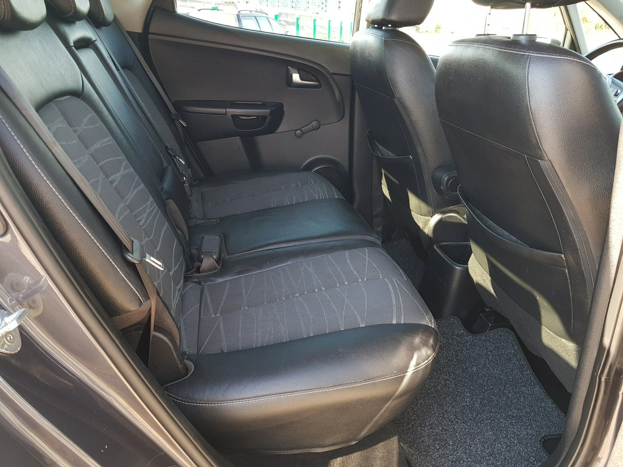 Kia Venga - Zdjęcie 14