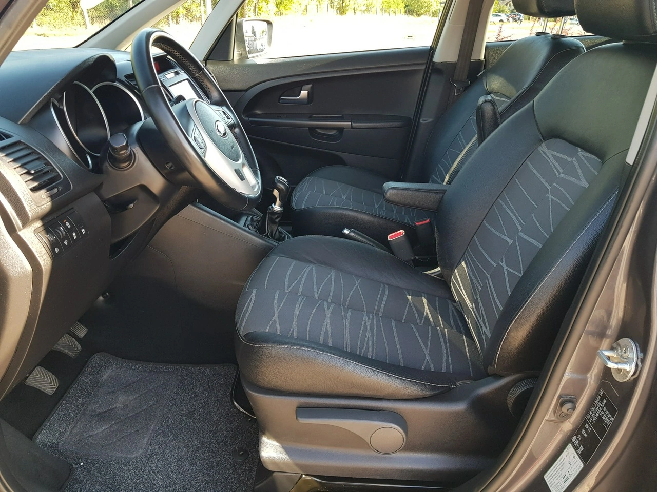Kia Venga - Zdjęcie 8