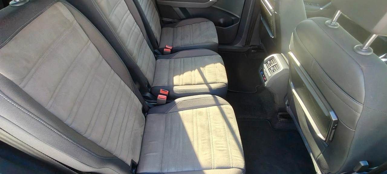 Volkswagen Touran - Zdjęcie 11
