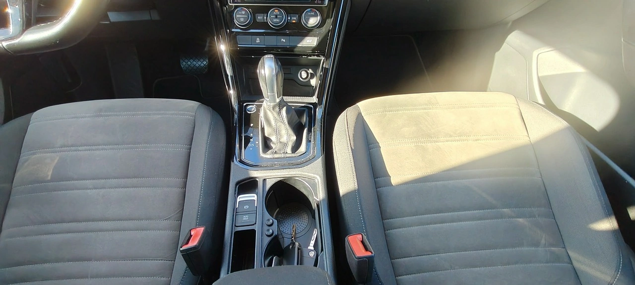 Volkswagen Touran - Zdjęcie 12