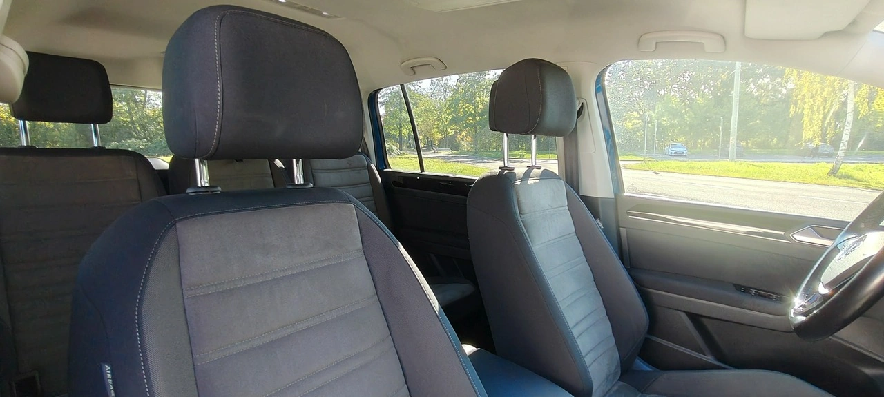 Volkswagen Touran - Zdjęcie 14