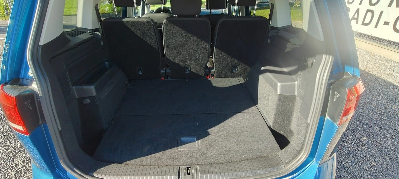 Volkswagen Touran - Zdjęcie 16