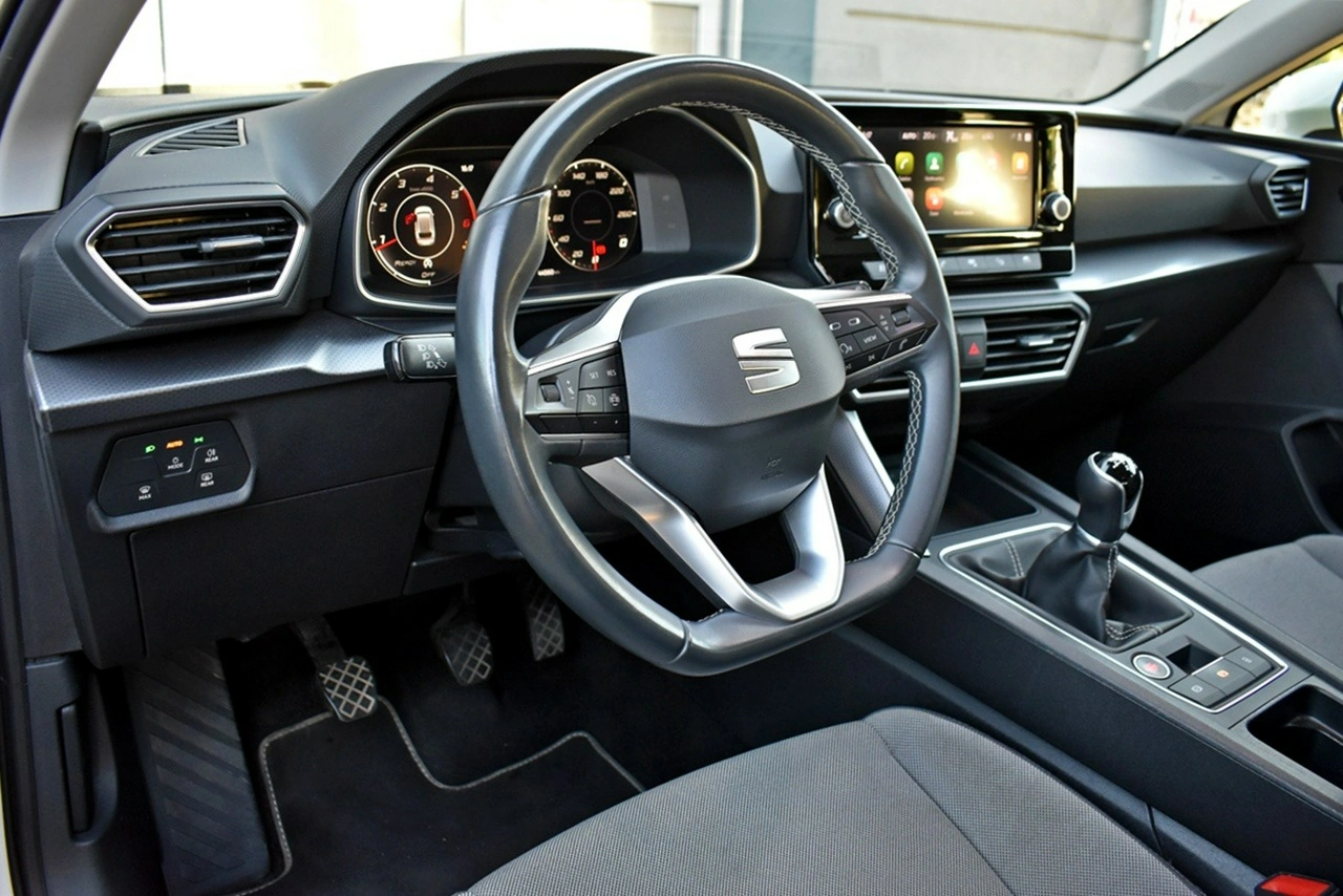 Seat Leon Sportstourer - Zdjęcie 9