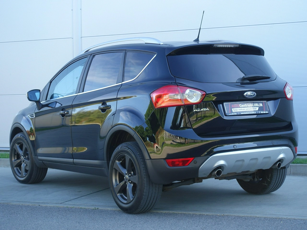 Ford Kuga - Zdjęcie 9