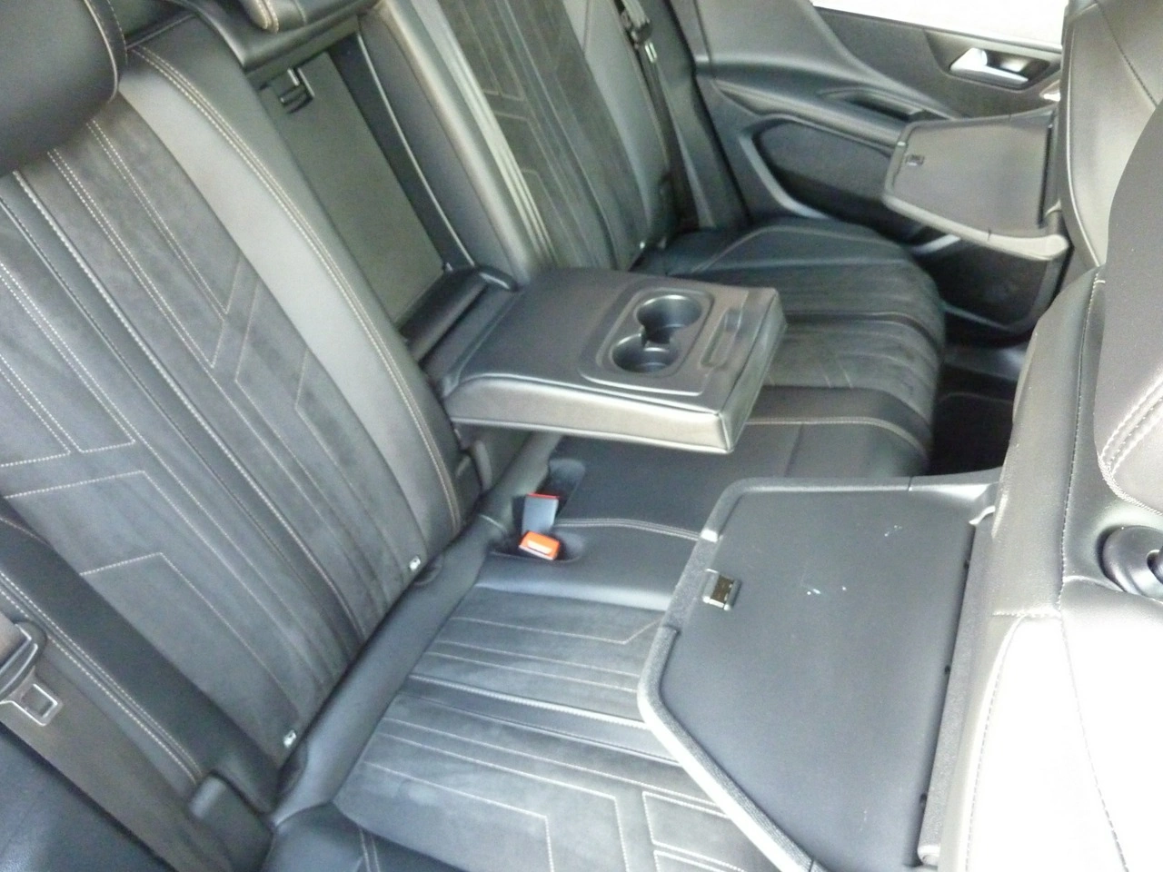 Peugeot 3008 - Zdjęcie 10