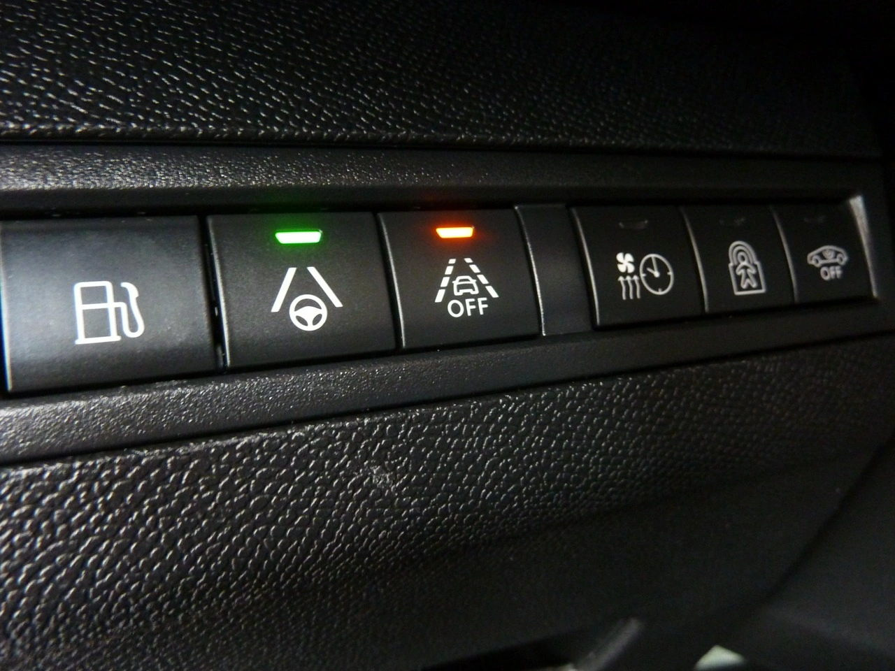 Peugeot 3008 - Zdjęcie 29