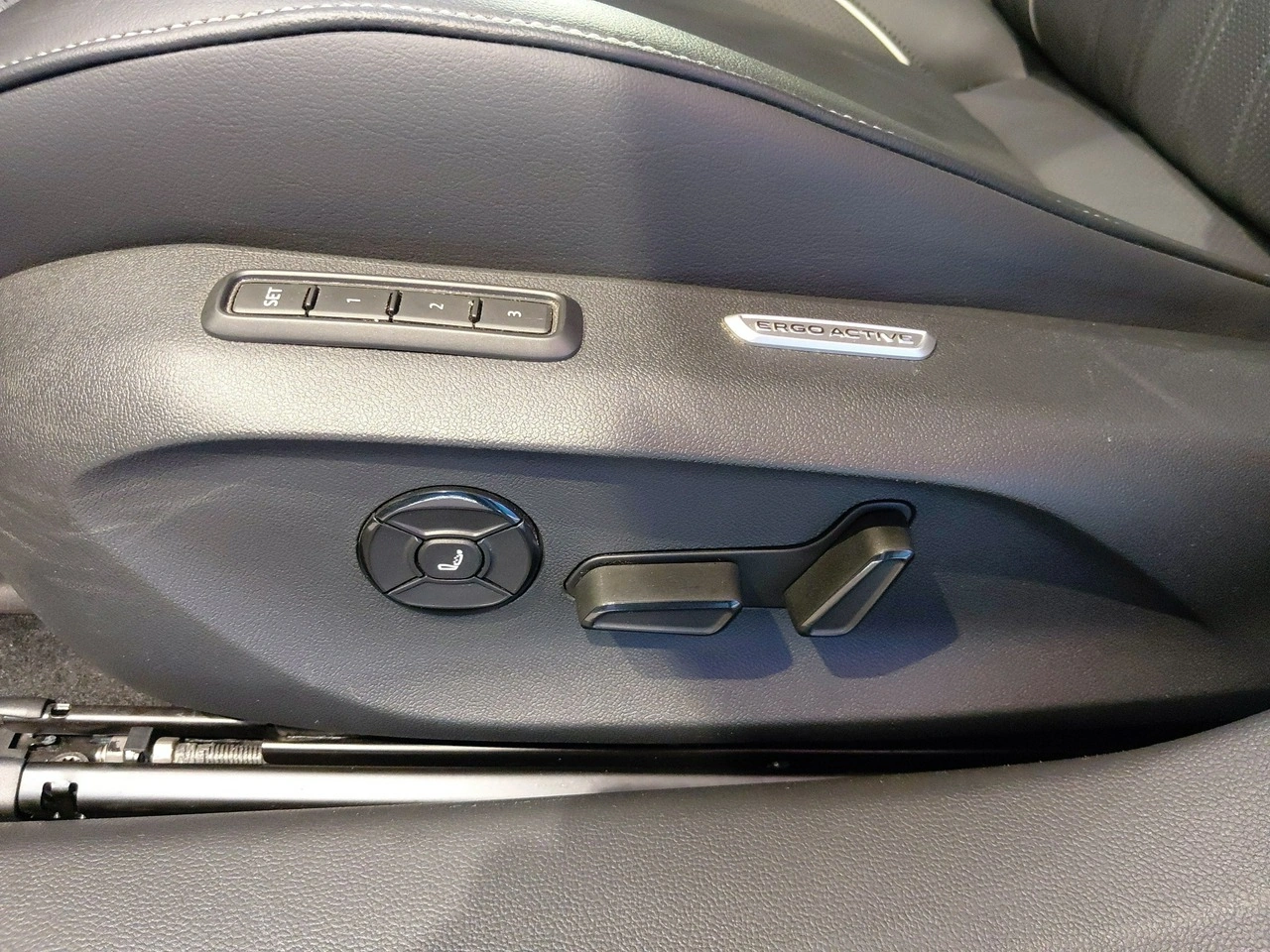 Volkswagen Passat Variant - Zdjęcie 13