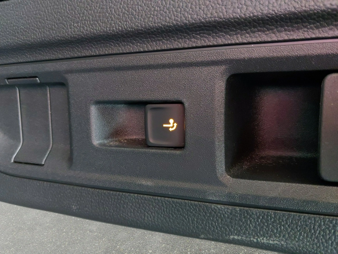 Volkswagen Passat Variant - Zdjęcie 17