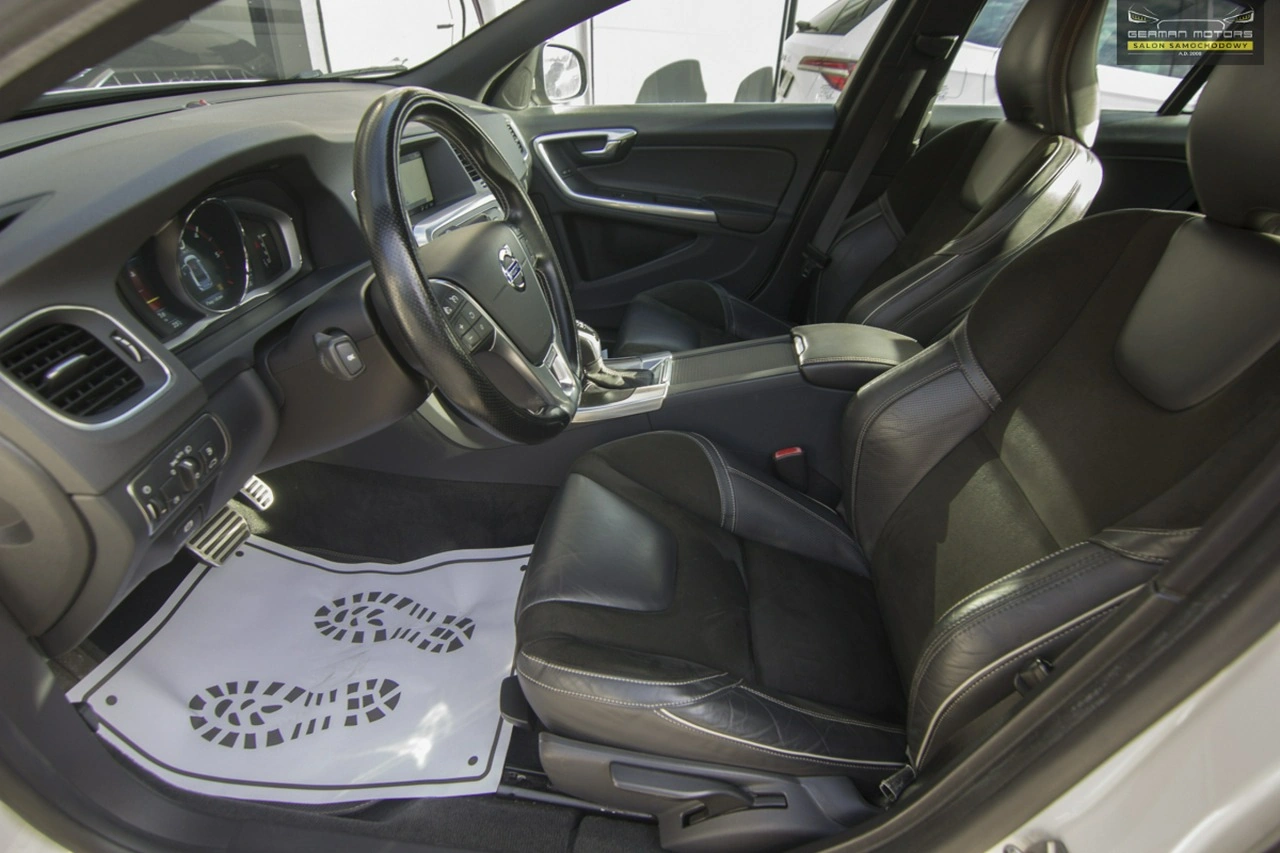 Volvo S60 - Zdjęcie 25