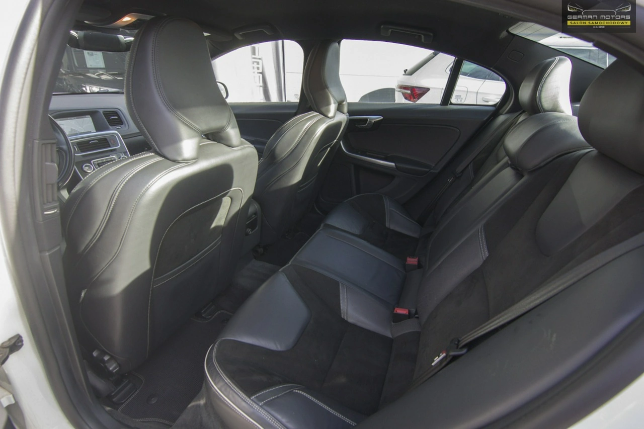 Volvo S60 - Zdjęcie 26