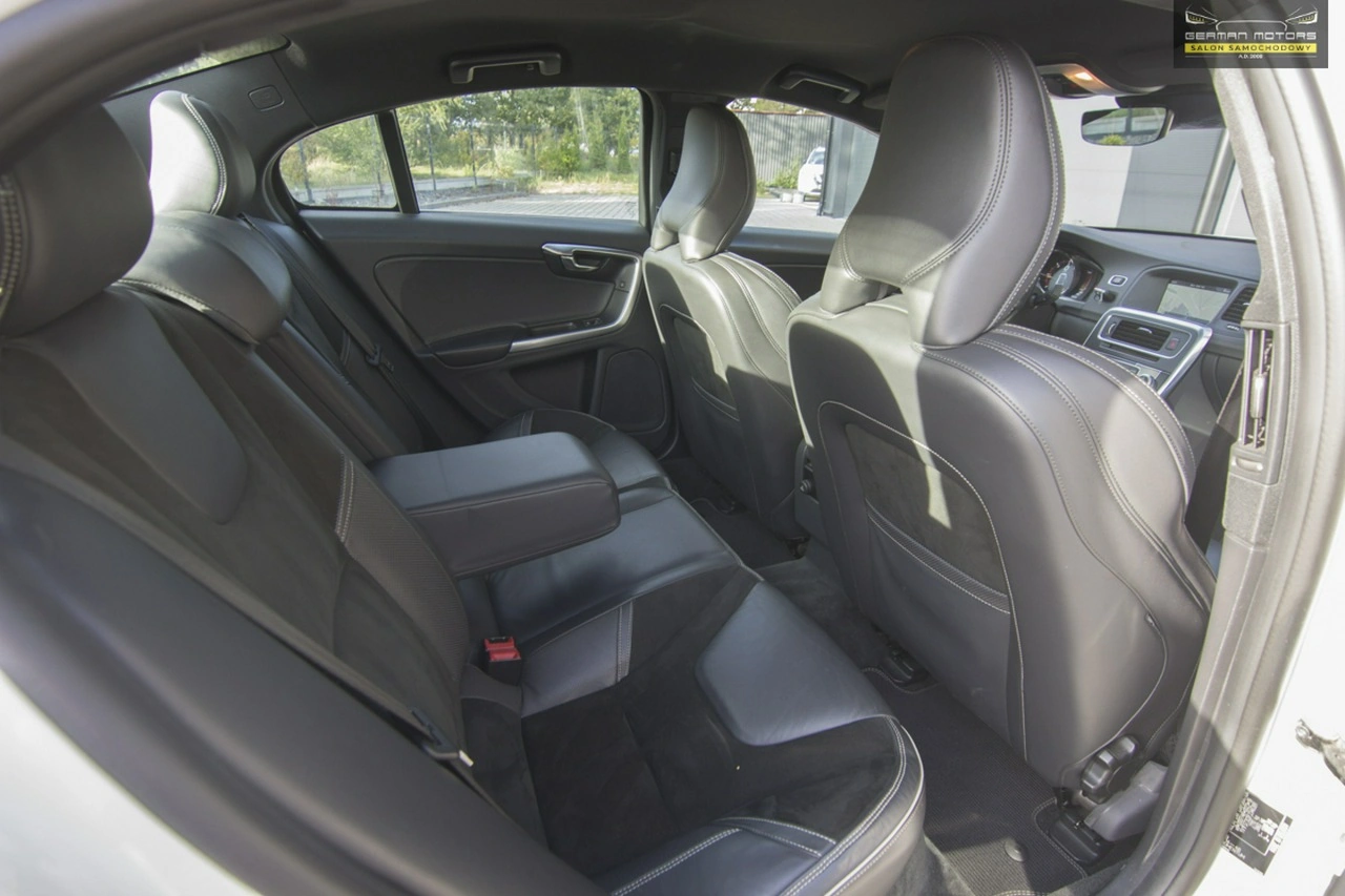 Volvo S60 - Zdjęcie 29