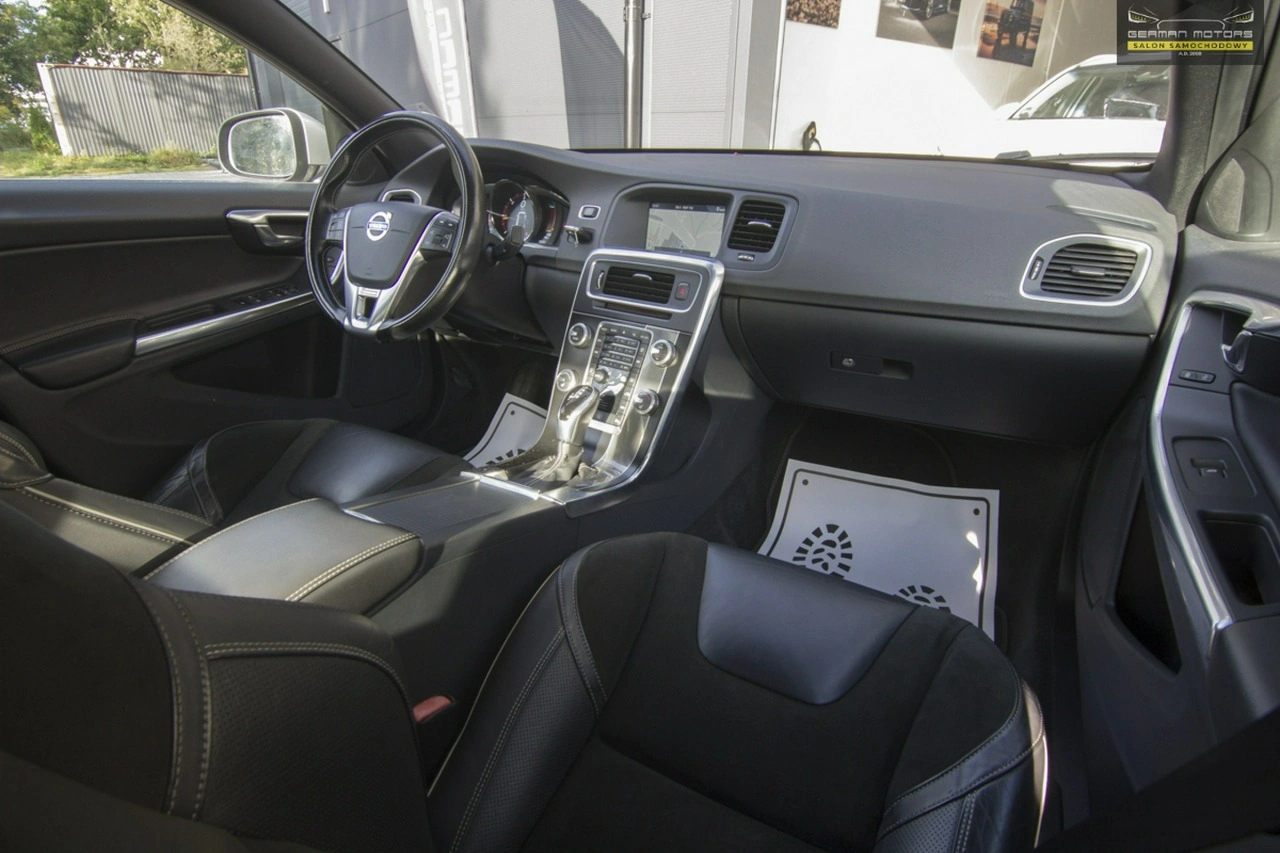 Volvo S60 - Zdjęcie 30