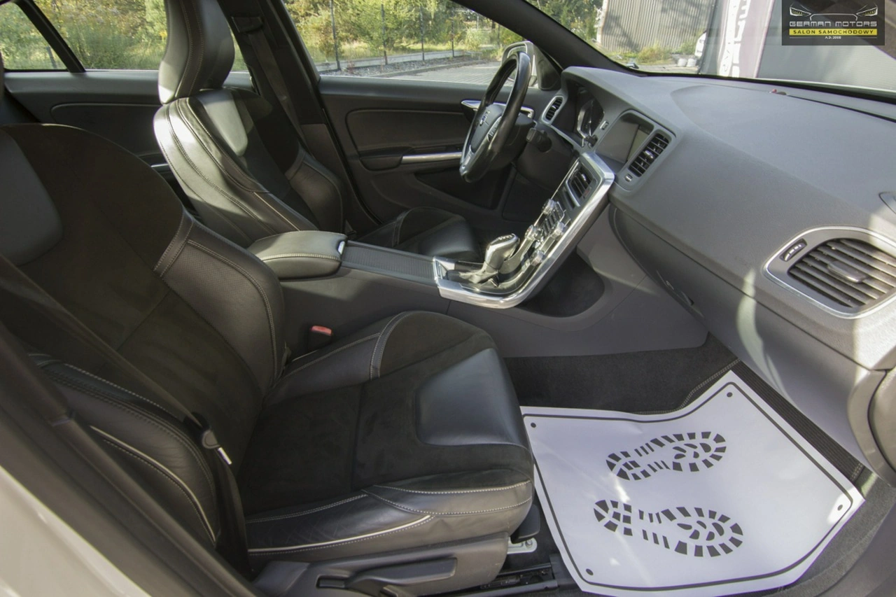 Volvo S60 - Zdjęcie 32