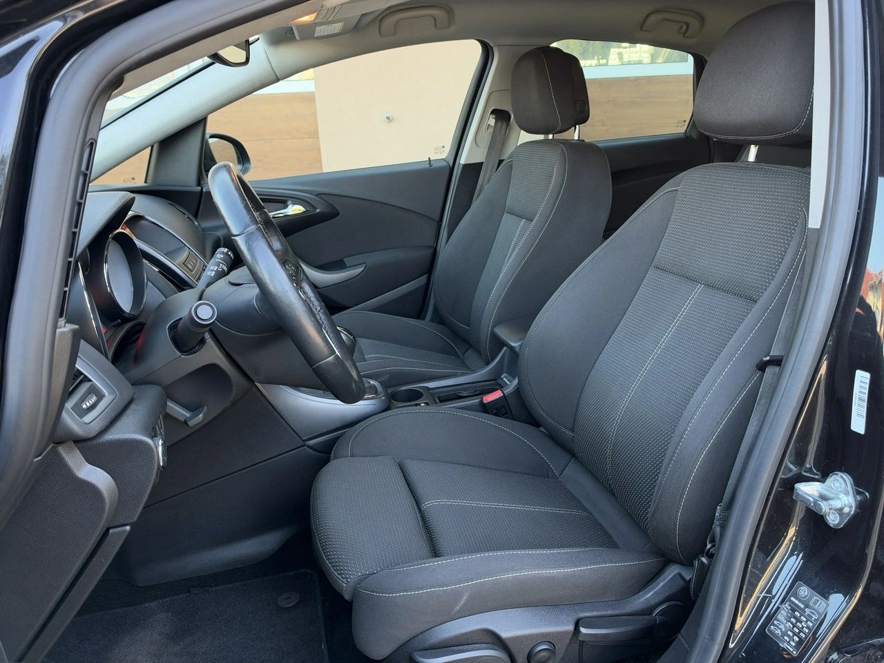 Opel Astra - Zdjęcie 17