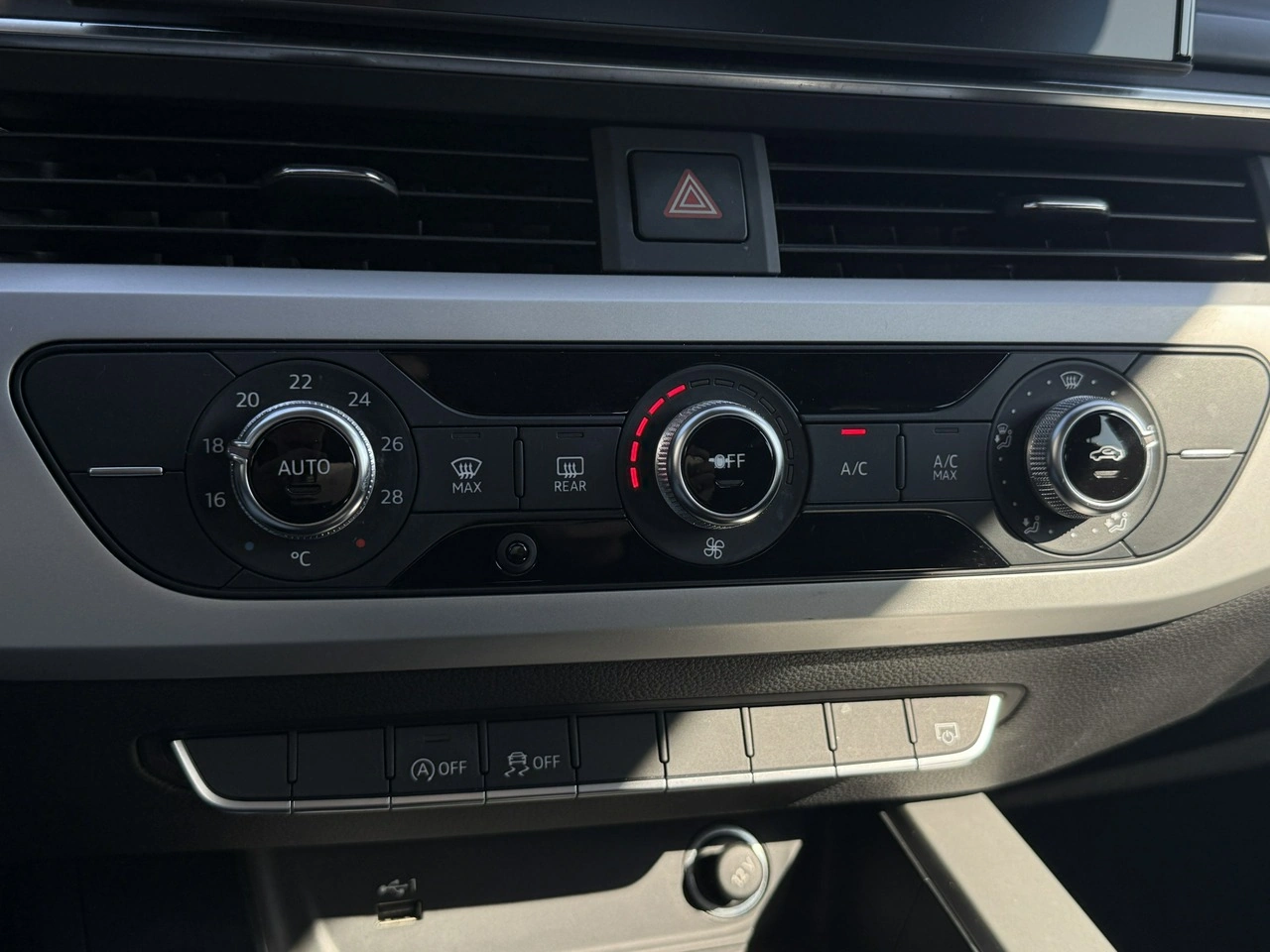 Audi A4 - Zdjęcie 23