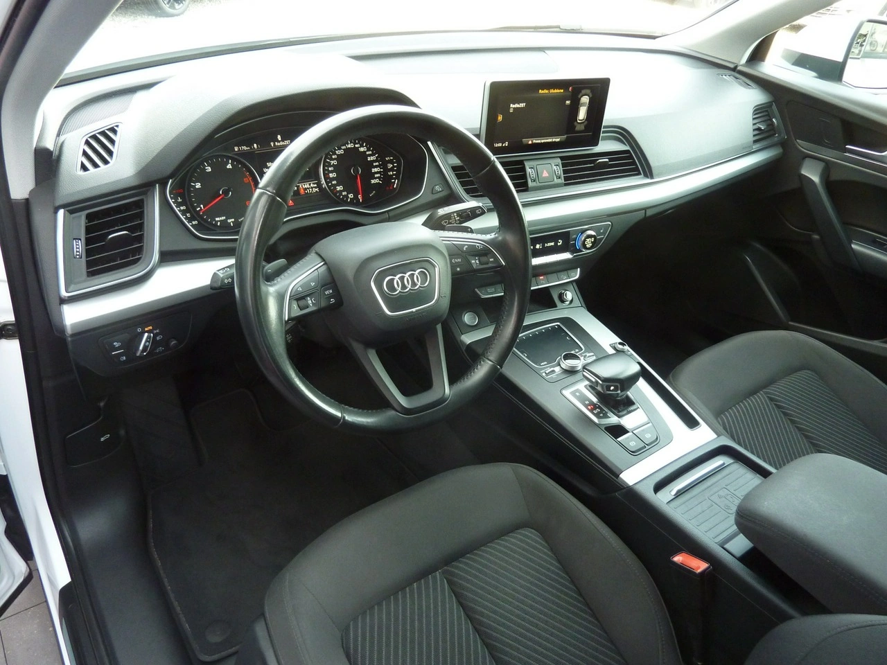 Audi Q5 - Zdjęcie 8