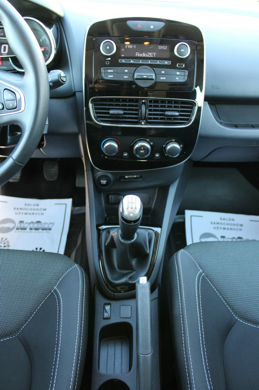 Renault Clio - Zdjęcie 17