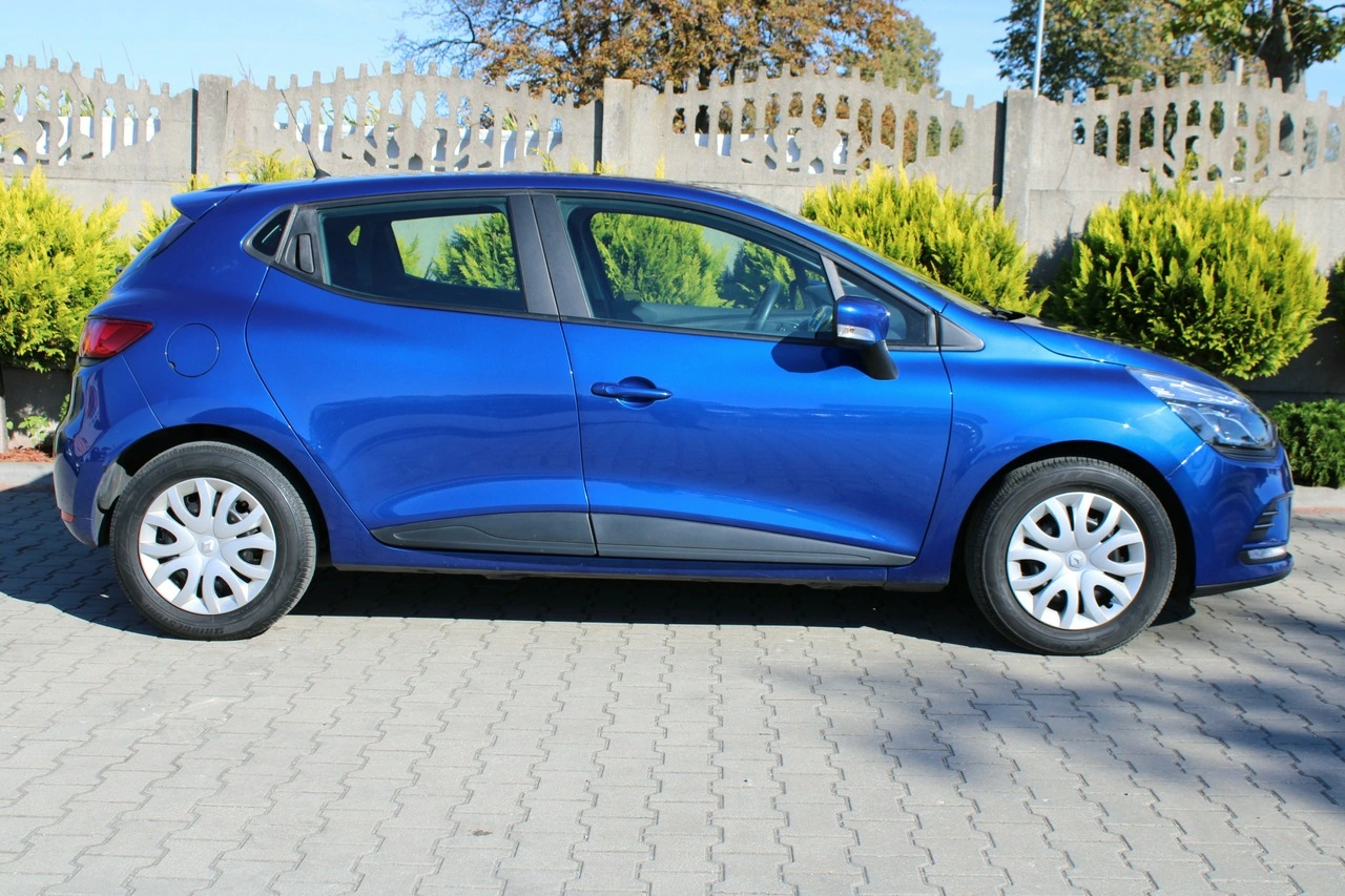 Renault Clio - Zdjęcie 24