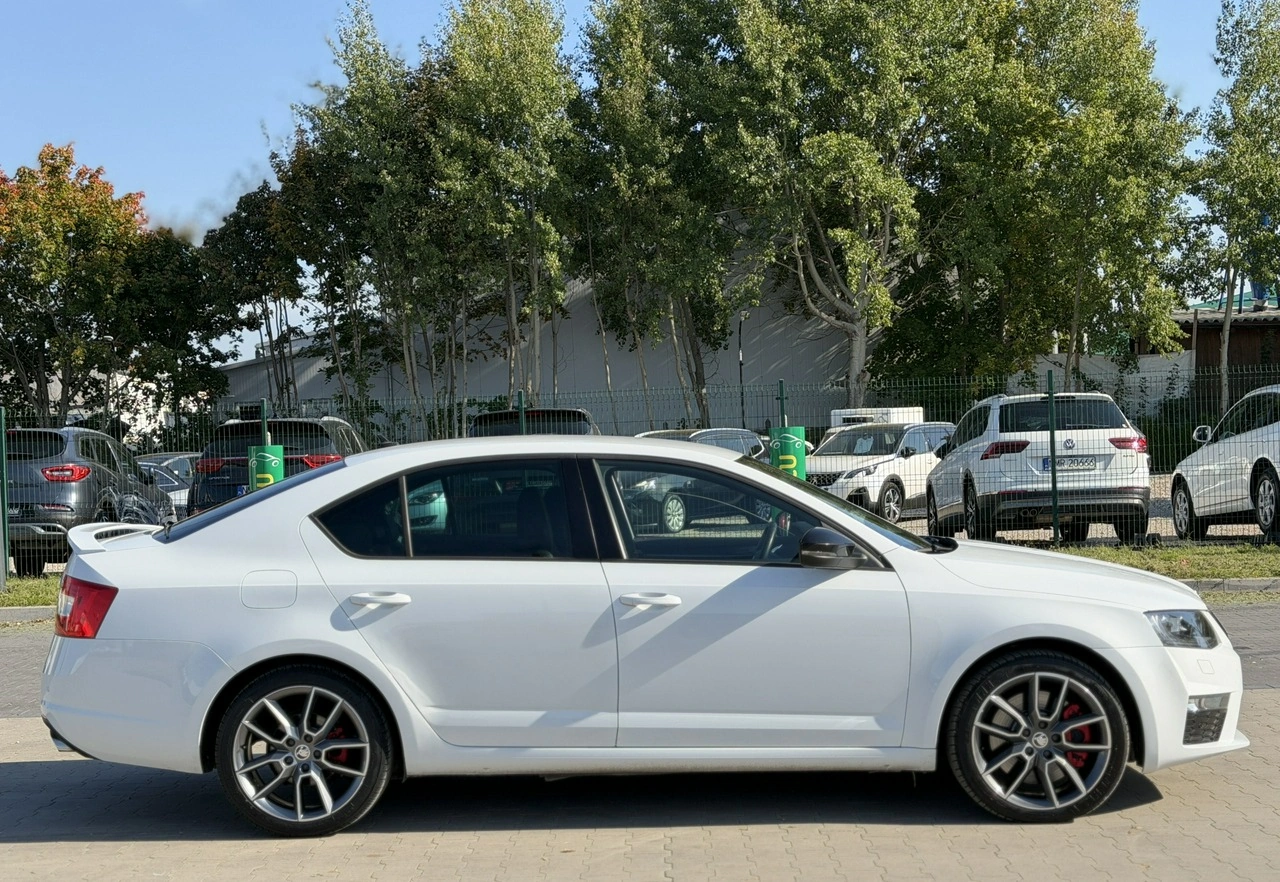 Skoda Octavia - Zdjęcie 10