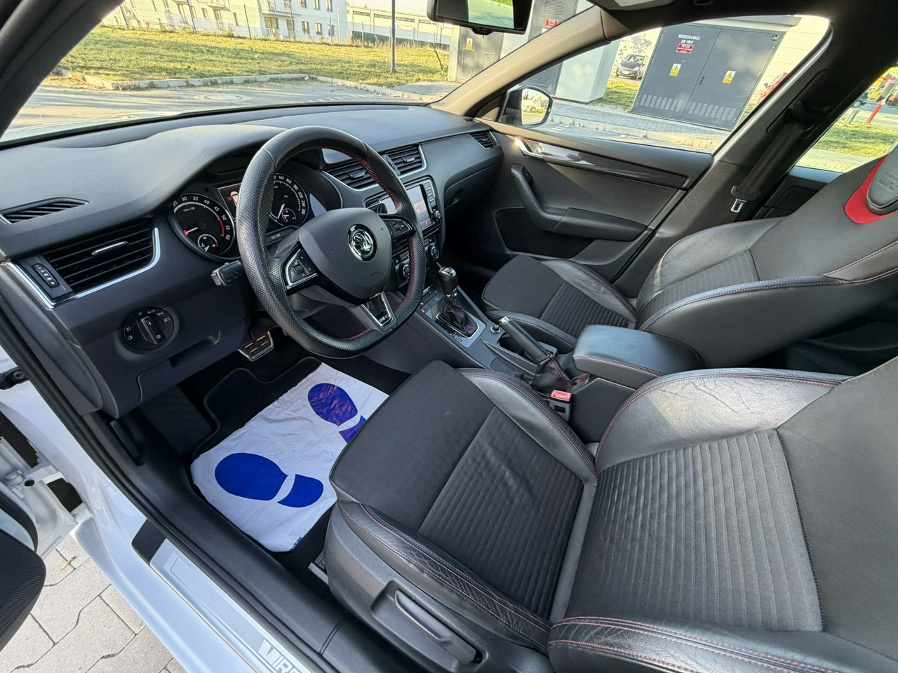Skoda Octavia - Zdjęcie 17