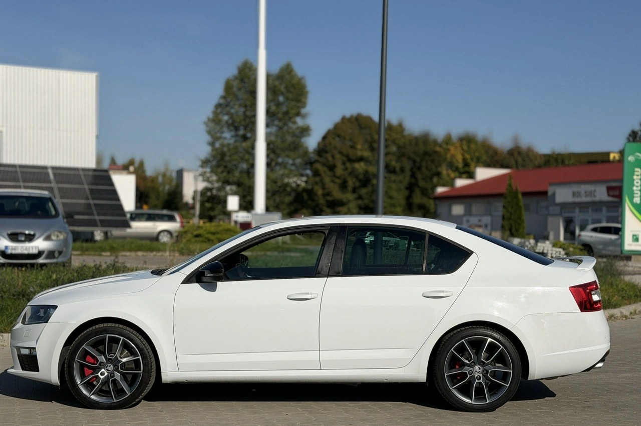 Skoda Octavia - Zdjęcie 4