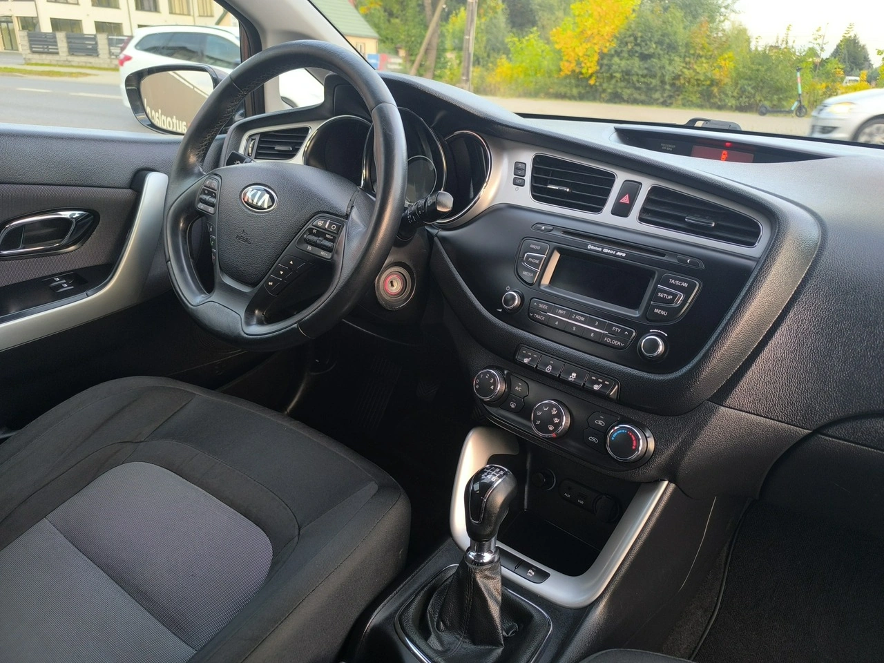 Kia Ceed - Zdjęcie 20