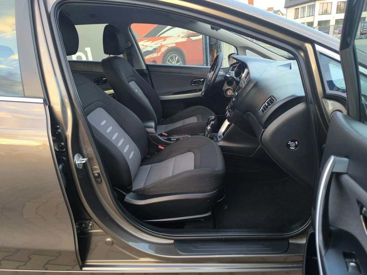 Kia Ceed - Zdjęcie 21
