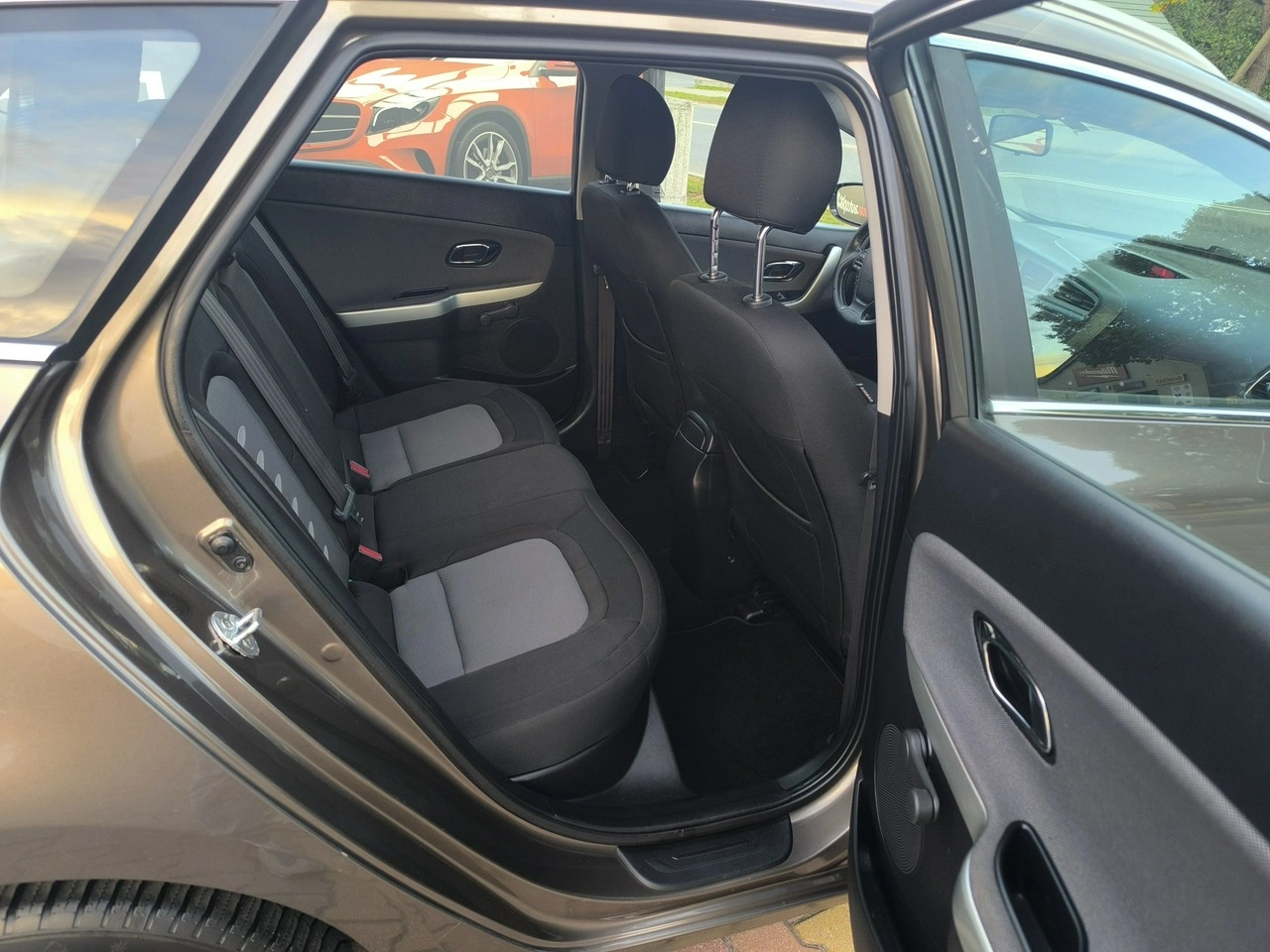 Kia Ceed - Zdjęcie 22