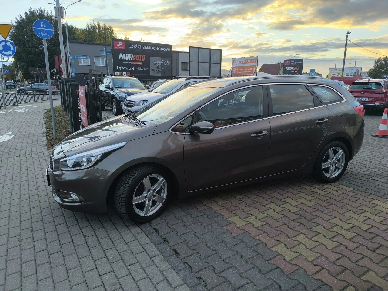 Kia Ceed - Zdjęcie 7