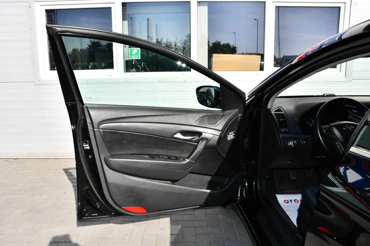 Hyundai i40 - Zdjęcie 35