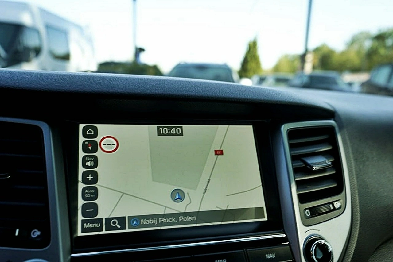 Hyundai Tucson - Zdjęcie 23