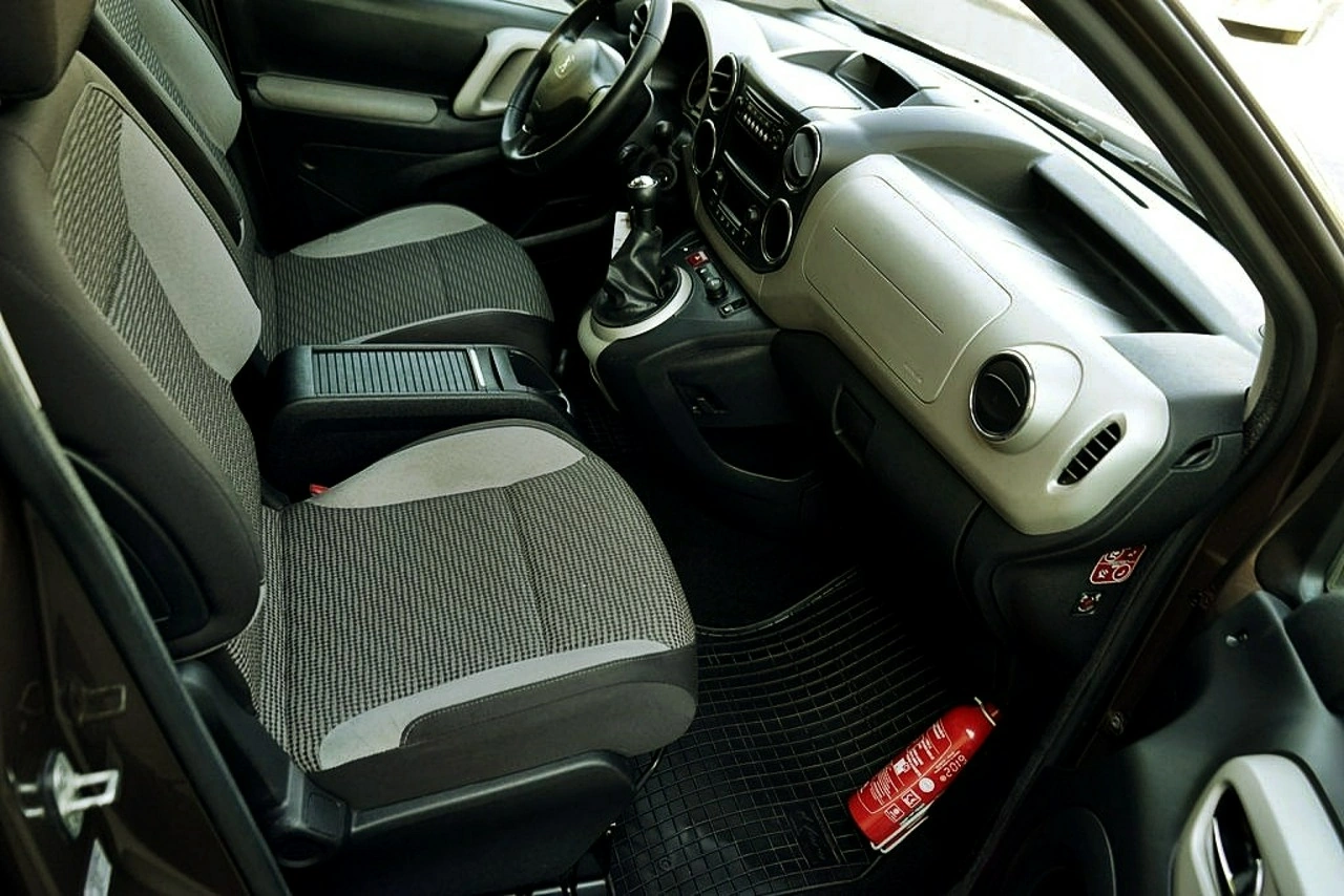 Peugeot Partner - Zdjęcie 12
