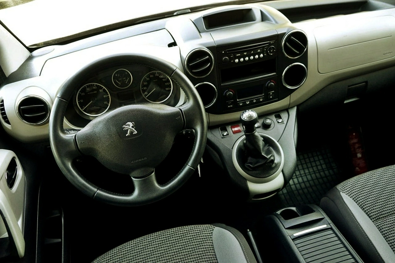 Peugeot Partner - Zdjęcie 20