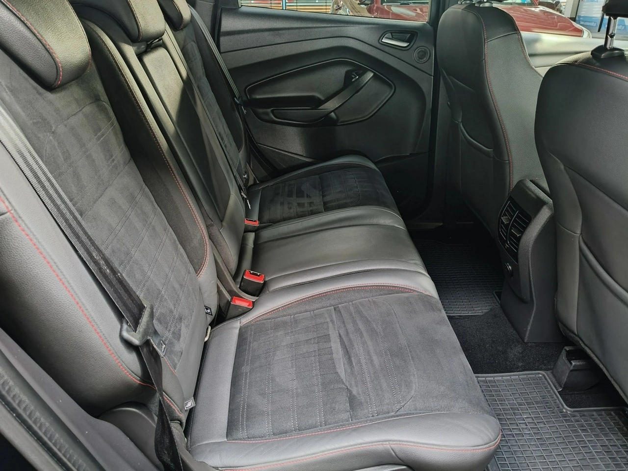 Ford Kuga - Zdjęcie 16