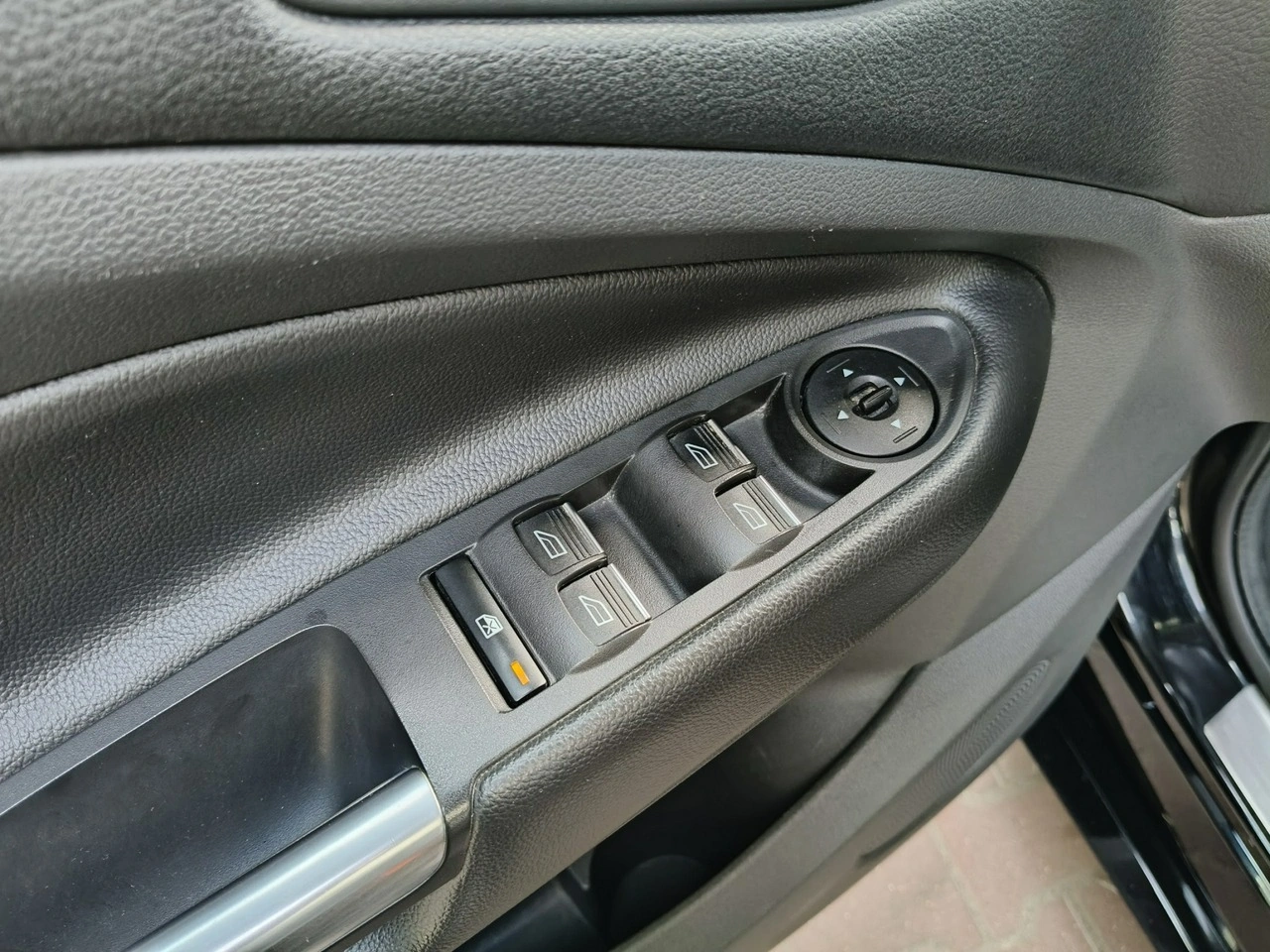 Ford Kuga - Zdjęcie 18