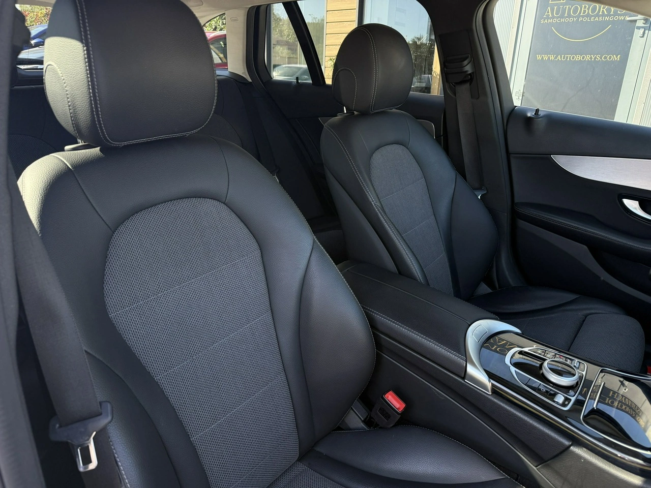 Mercedes C 200 - Zdjęcie 11
