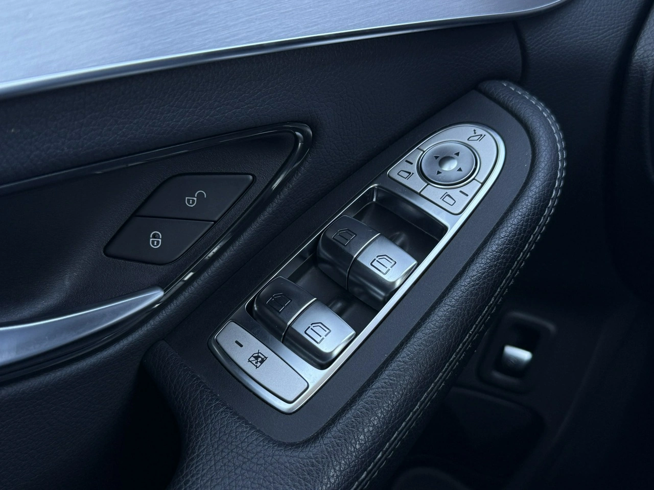 Mercedes C 200 - Zdjęcie 29