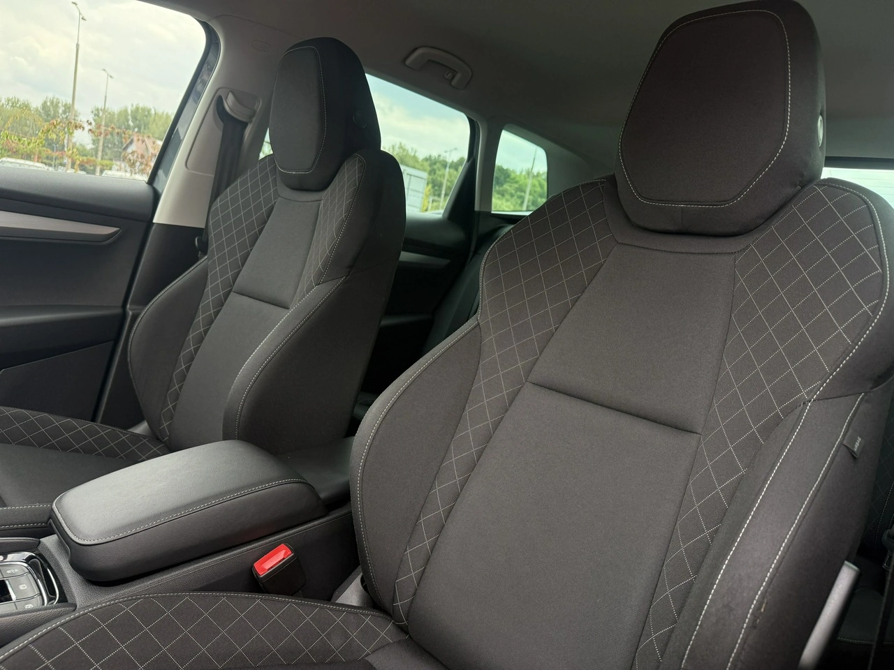 Skoda Karoq - Zdjęcie 9
