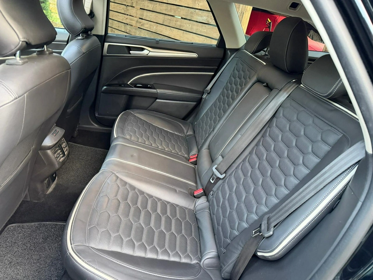 Ford Mondeo - Zdjęcie 10